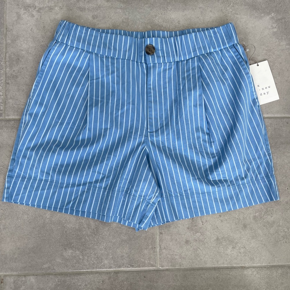 Shorts size XS